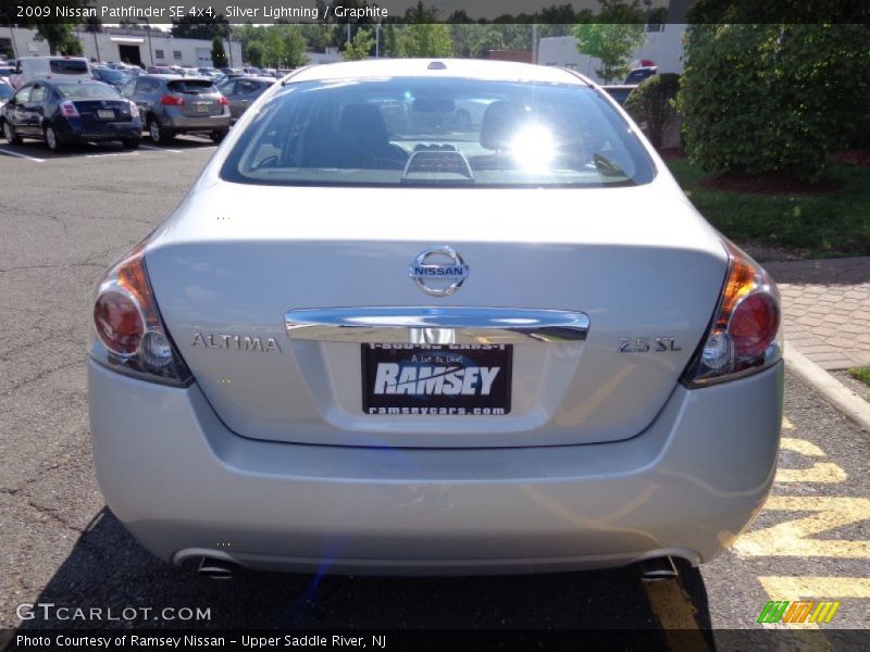 Silver Lightning / Graphite 2009 Nissan Pathfinder SE 4x4