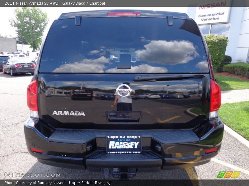 Galaxy Black / Charcoal 2011 Nissan Armada SV 4WD