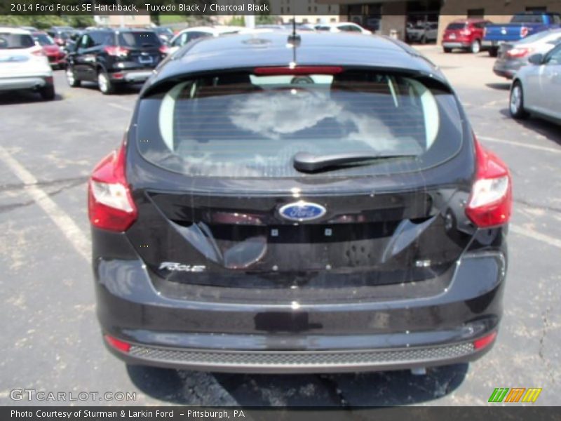 Tuxedo Black / Charcoal Black 2014 Ford Focus SE Hatchback