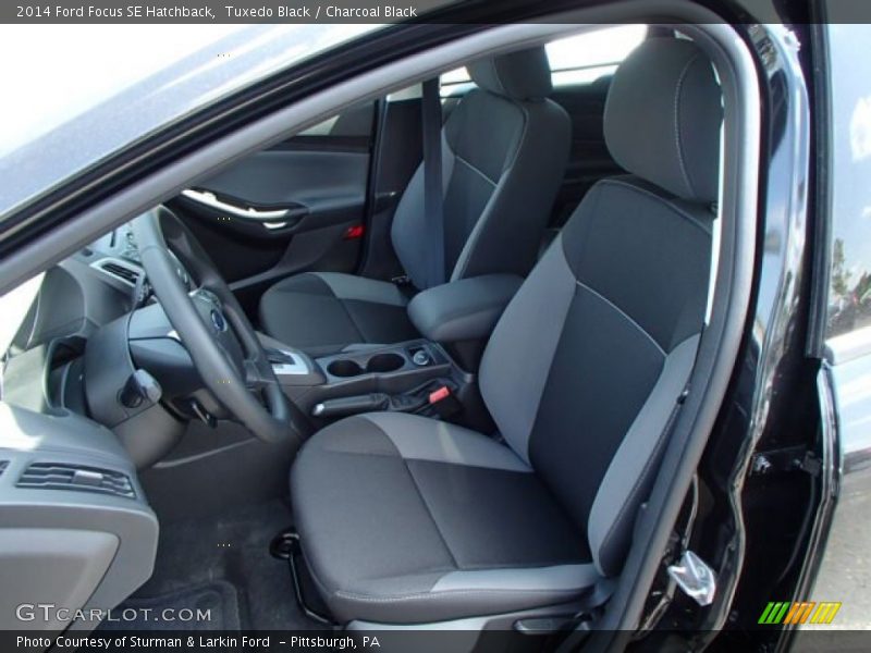 Tuxedo Black / Charcoal Black 2014 Ford Focus SE Hatchback