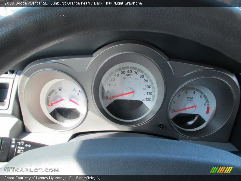 Sunburst Orange Pearl / Dark Khaki/Light Graystone 2008 Dodge Avenger SE