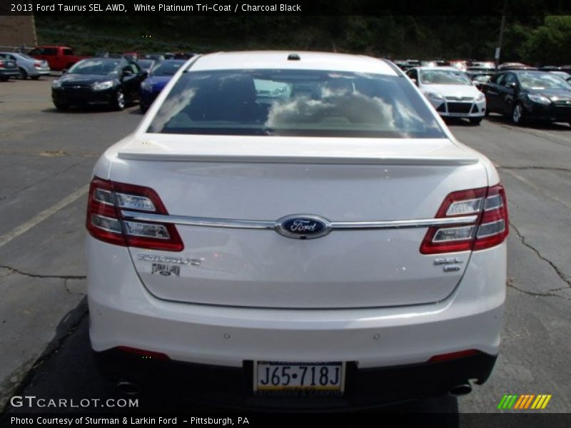 White Platinum Tri-Coat / Charcoal Black 2013 Ford Taurus SEL AWD