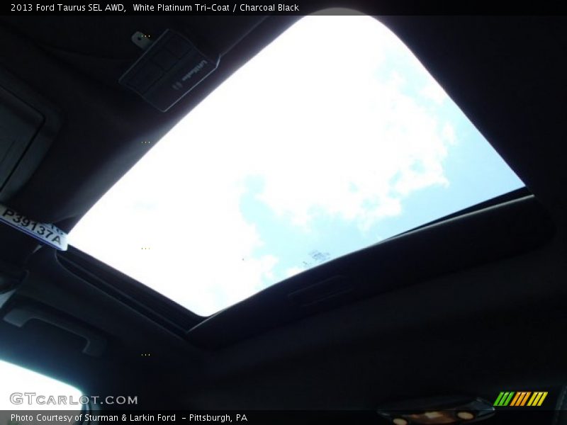 White Platinum Tri-Coat / Charcoal Black 2013 Ford Taurus SEL AWD