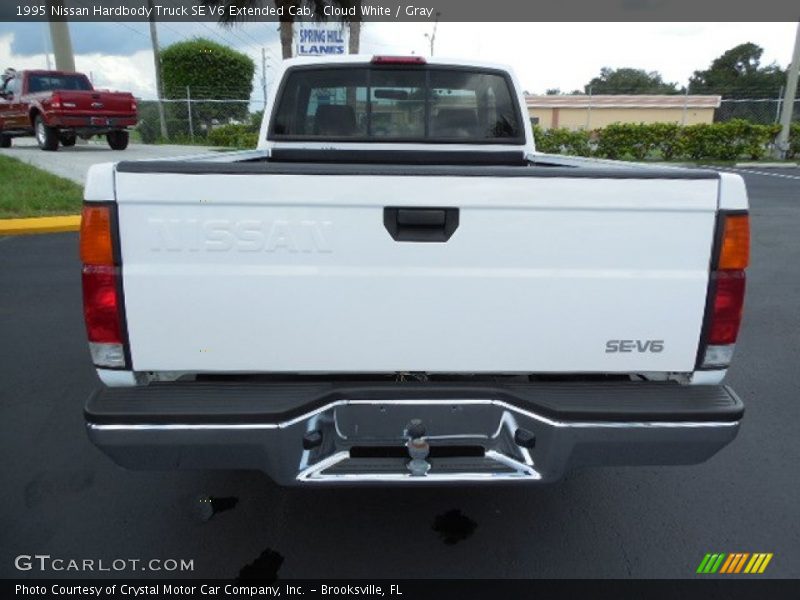 Cloud White / Gray 1995 Nissan Hardbody Truck SE V6 Extended Cab