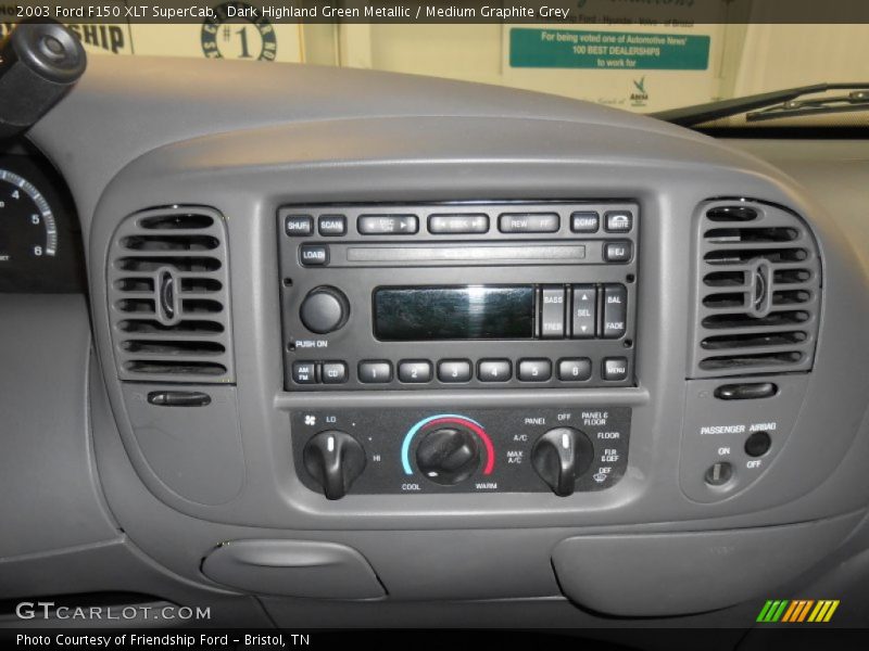 Dark Highland Green Metallic / Medium Graphite Grey 2003 Ford F150 XLT SuperCab