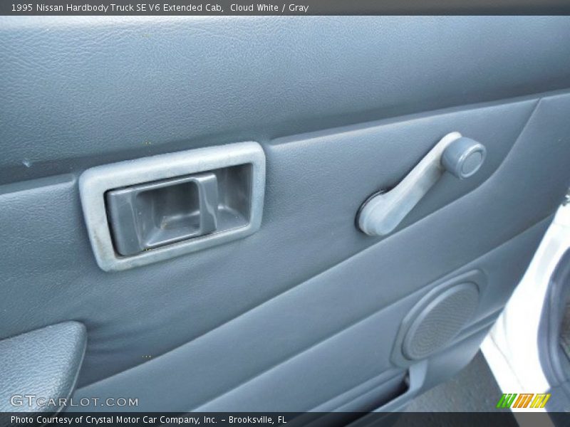 Cloud White / Gray 1995 Nissan Hardbody Truck SE V6 Extended Cab