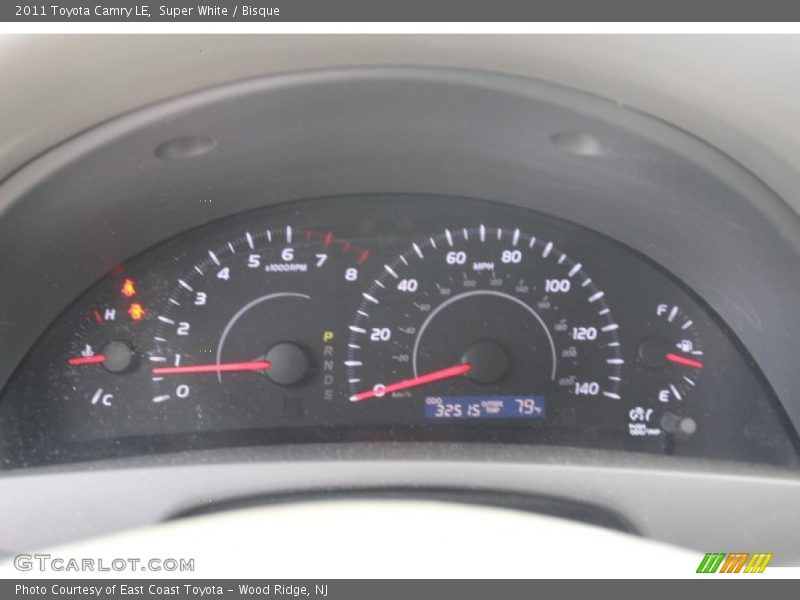 Super White / Bisque 2011 Toyota Camry LE