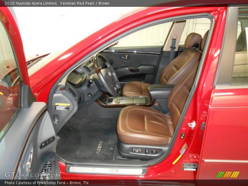 Front Seat of 2010 Azera Limited