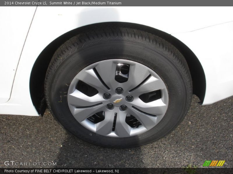 Summit White / Jet Black/Medium Titanium 2014 Chevrolet Cruze LS