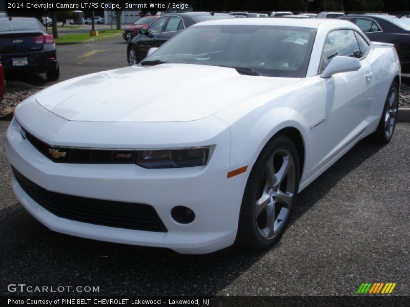 Front 3/4 View of 2014 Camaro LT/RS Coupe