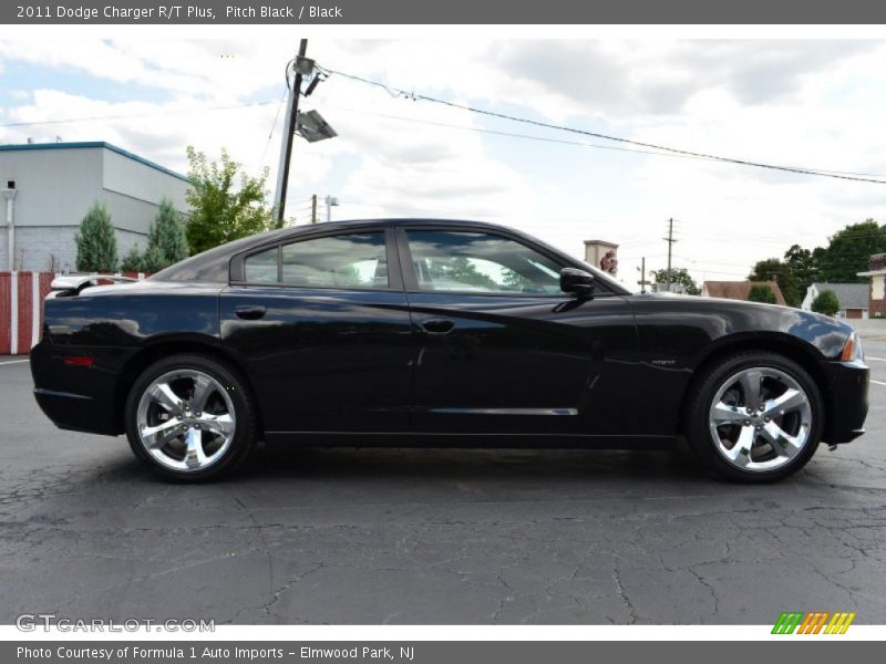 Pitch Black / Black 2011 Dodge Charger R/T Plus