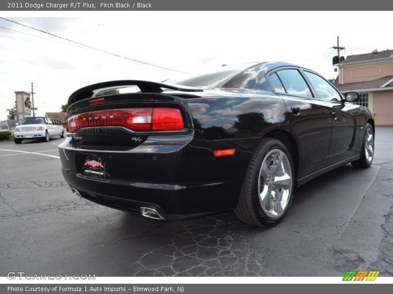 Pitch Black / Black 2011 Dodge Charger R/T Plus