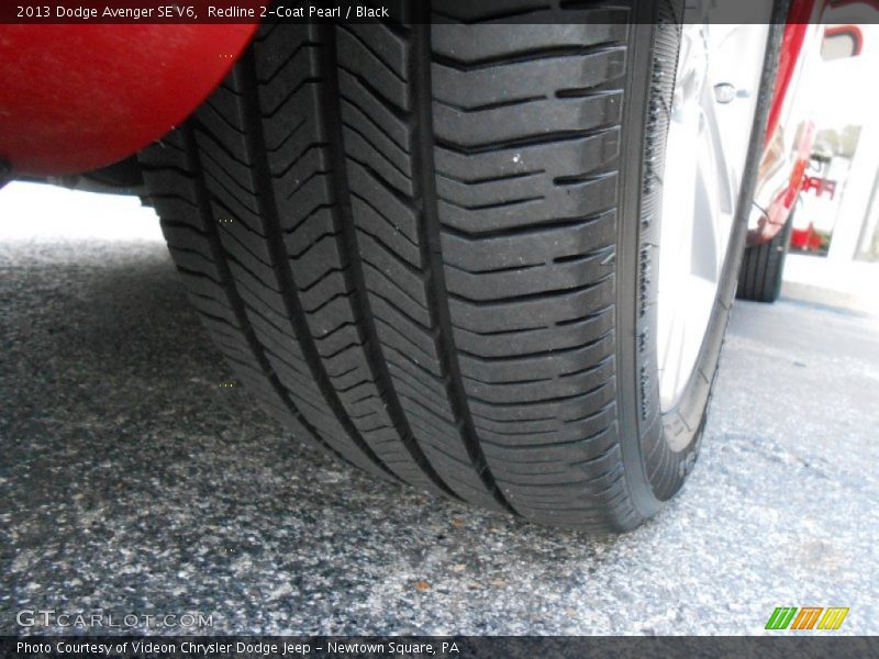 Redline 2-Coat Pearl / Black 2013 Dodge Avenger SE V6