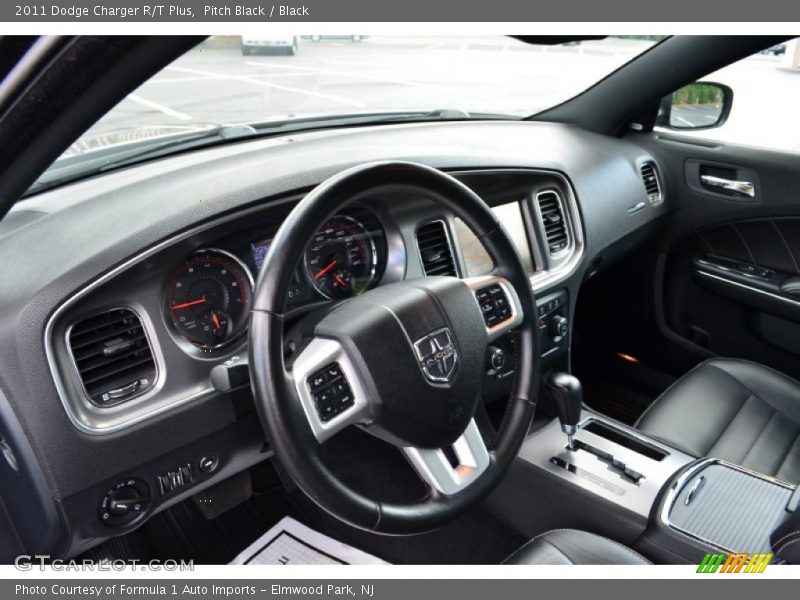 Pitch Black / Black 2011 Dodge Charger R/T Plus