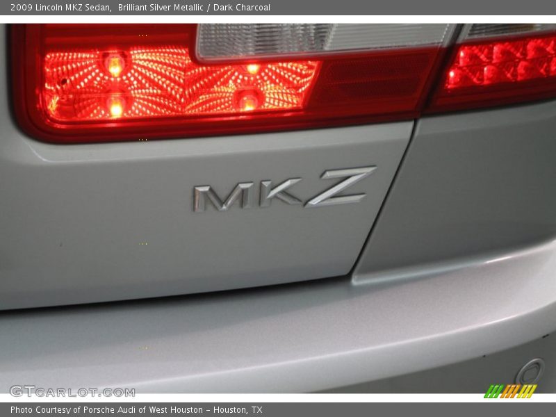 Brilliant Silver Metallic / Dark Charcoal 2009 Lincoln MKZ Sedan