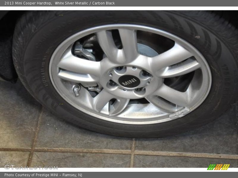 White Silver Metallic / Carbon Black 2013 Mini Cooper Hardtop