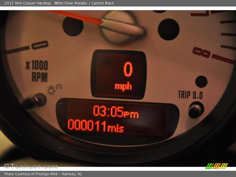 White Silver Metallic / Carbon Black 2013 Mini Cooper Hardtop