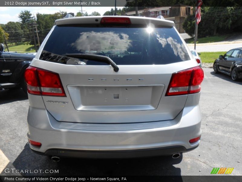 Bright Silver Metallic / Black 2012 Dodge Journey SXT