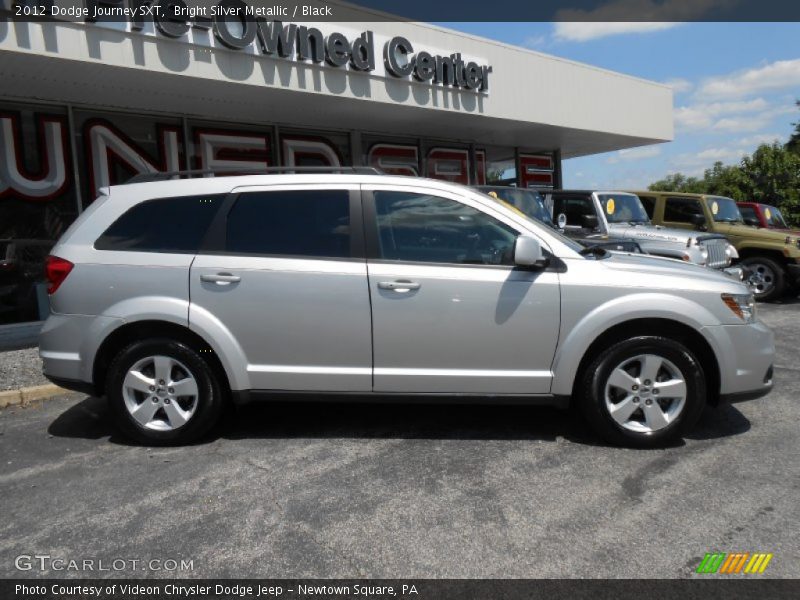 Bright Silver Metallic / Black 2012 Dodge Journey SXT