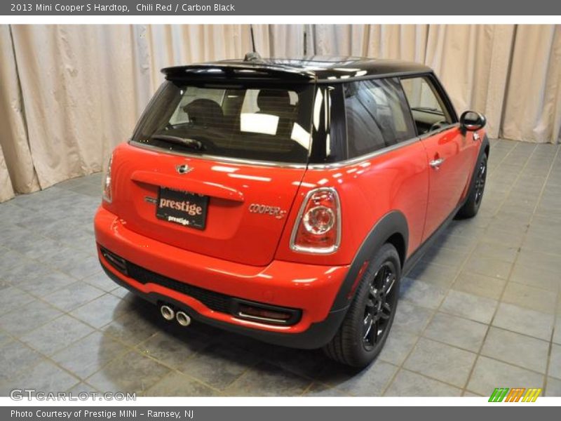 Chili Red / Carbon Black 2013 Mini Cooper S Hardtop