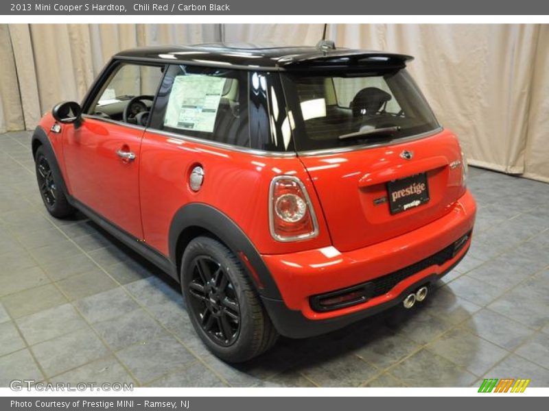 Chili Red / Carbon Black 2013 Mini Cooper S Hardtop