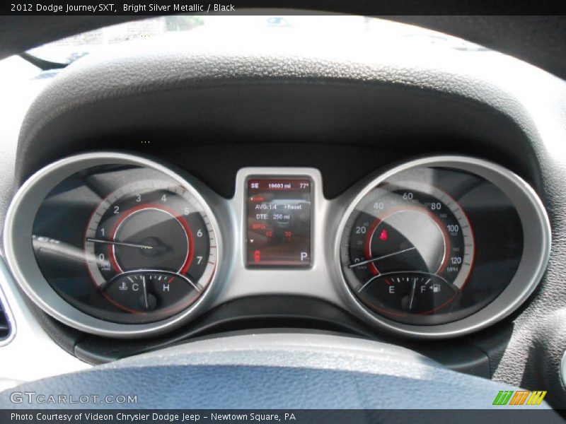 Bright Silver Metallic / Black 2012 Dodge Journey SXT