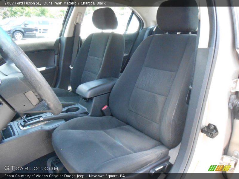 Dune Pearl Metallic / Charcoal Black 2007 Ford Fusion SE