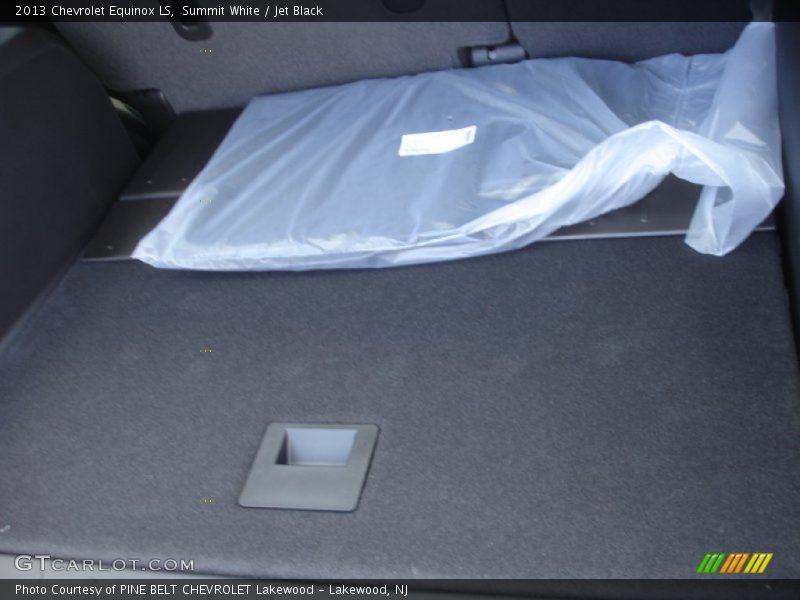 Summit White / Jet Black 2013 Chevrolet Equinox LS