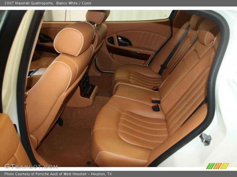 Bianco White / Cuoio 2007 Maserati Quattroporte