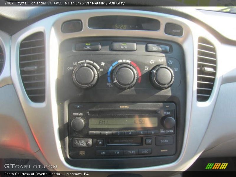 Millenium Silver Metallic / Ash Gray 2007 Toyota Highlander V6 4WD