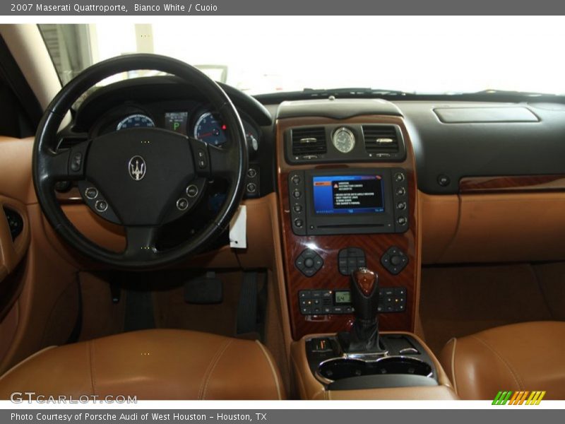 Bianco White / Cuoio 2007 Maserati Quattroporte