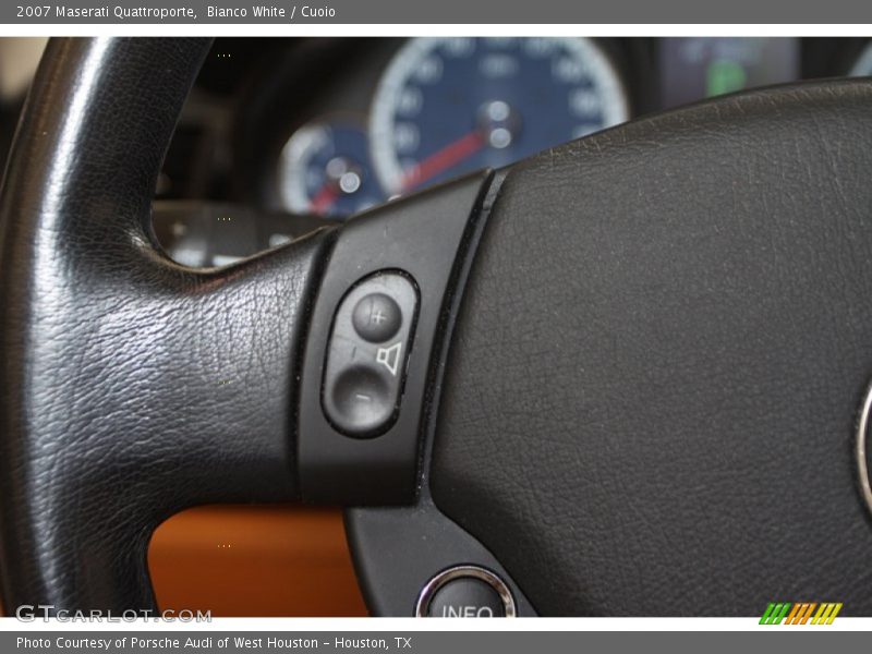 Bianco White / Cuoio 2007 Maserati Quattroporte