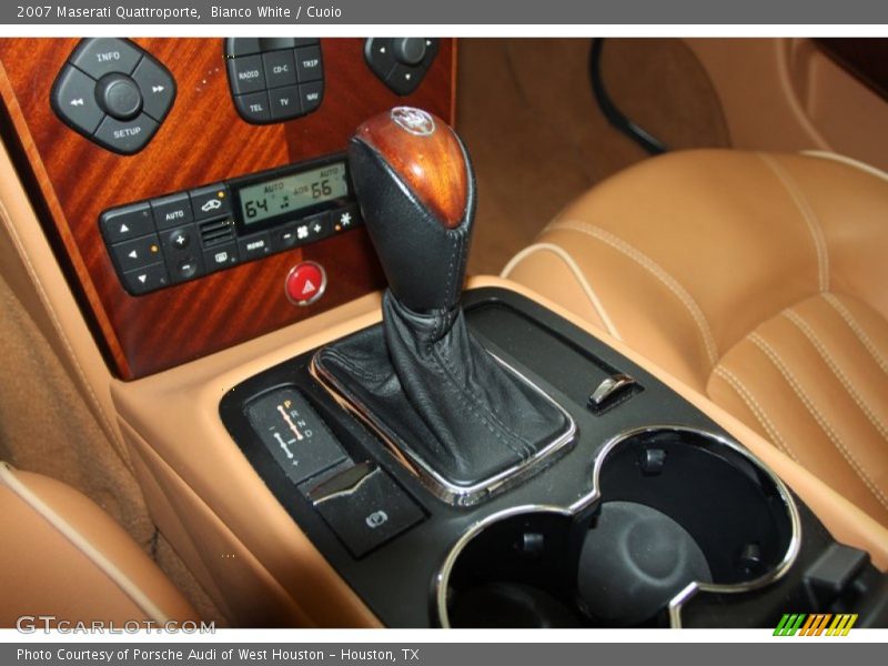 Bianco White / Cuoio 2007 Maserati Quattroporte