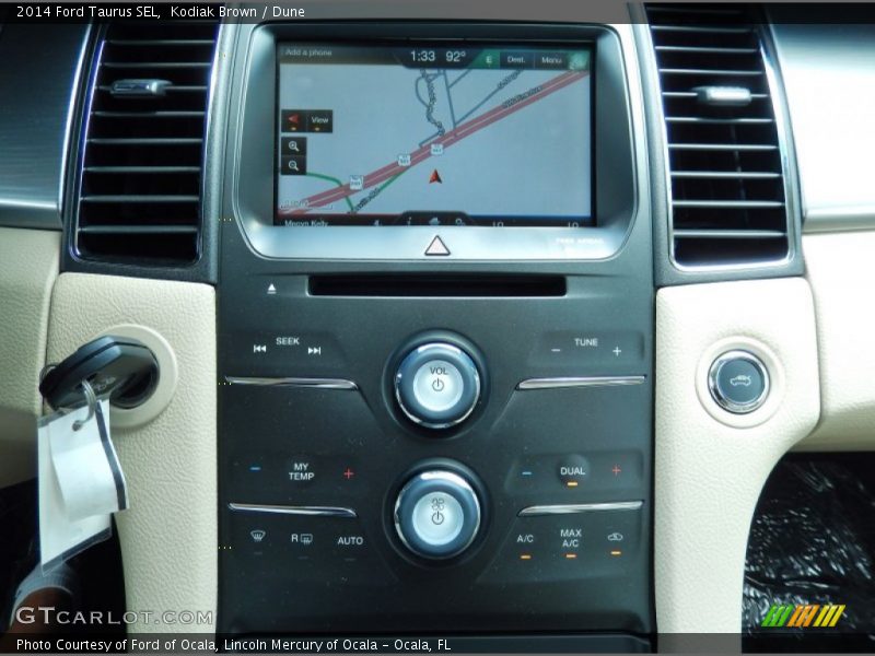 Controls of 2014 Taurus SEL