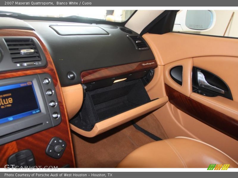 Bianco White / Cuoio 2007 Maserati Quattroporte