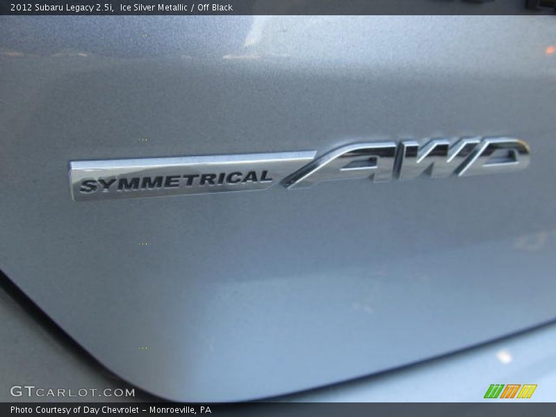 Ice Silver Metallic / Off Black 2012 Subaru Legacy 2.5i