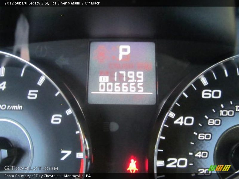 Ice Silver Metallic / Off Black 2012 Subaru Legacy 2.5i