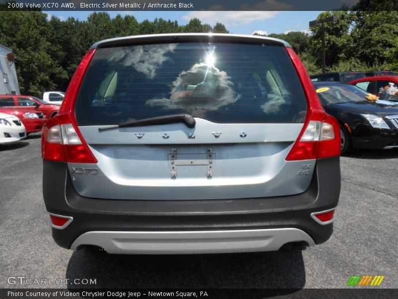 Electric Silver Metallic / Anthracite Black 2008 Volvo XC70 AWD