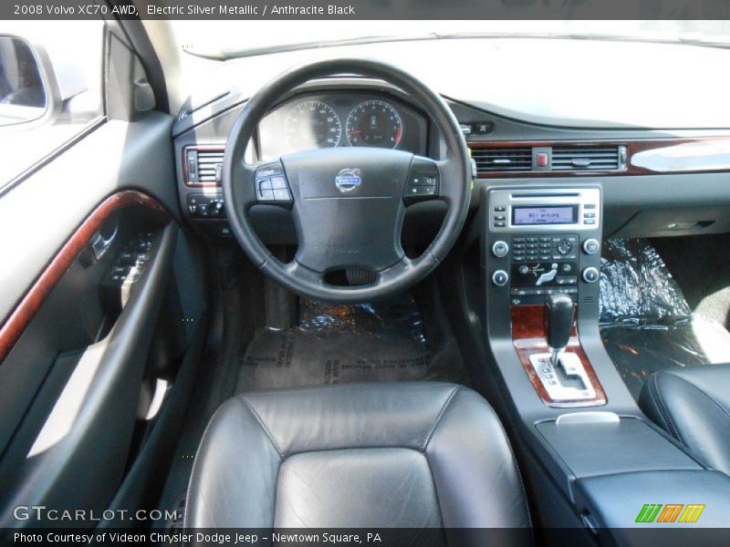 Electric Silver Metallic / Anthracite Black 2008 Volvo XC70 AWD
