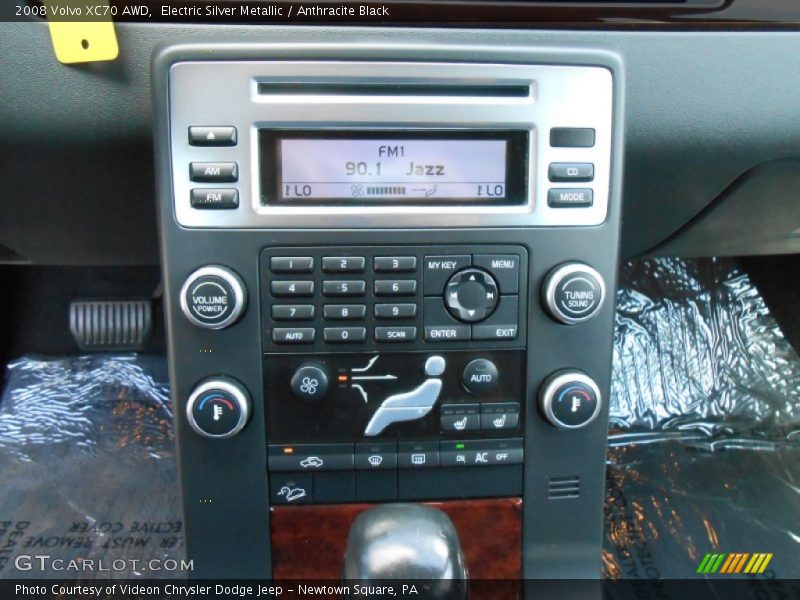 Electric Silver Metallic / Anthracite Black 2008 Volvo XC70 AWD