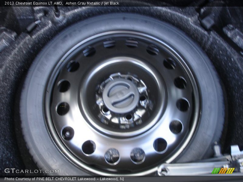 Ashen Gray Metallic / Jet Black 2013 Chevrolet Equinox LT AWD