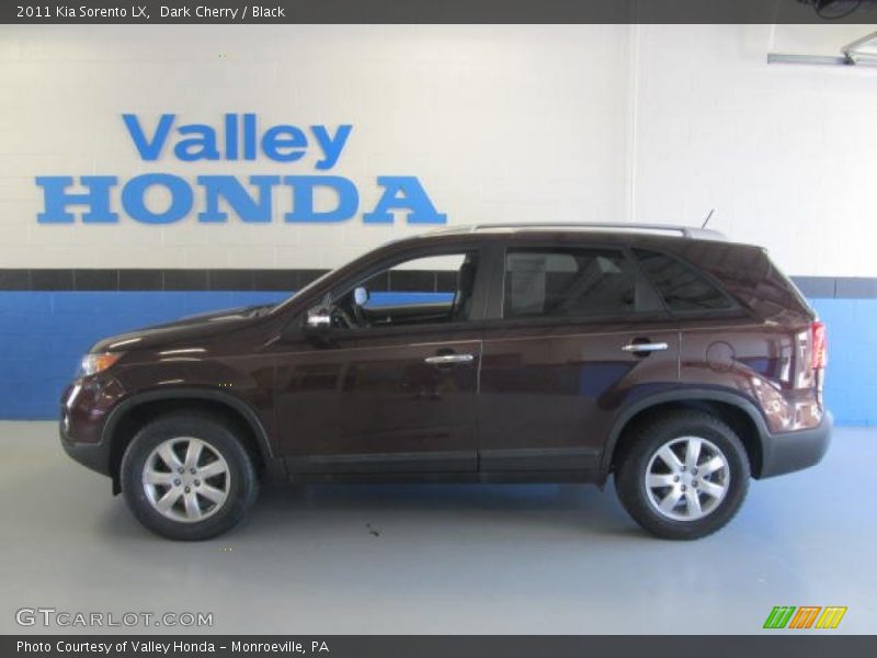 Dark Cherry / Black 2011 Kia Sorento LX
