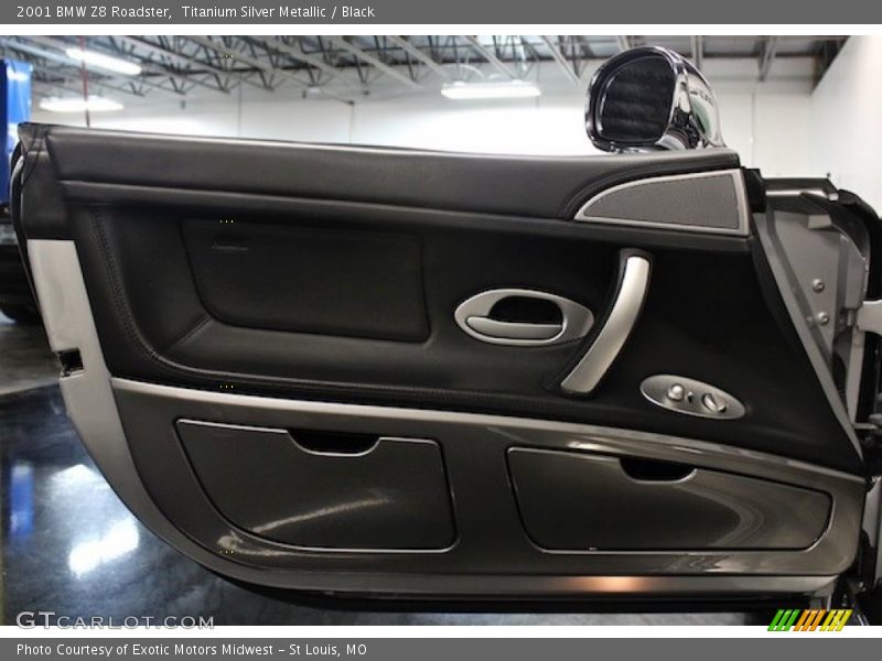 Door Panel of 2001 Z8 Roadster