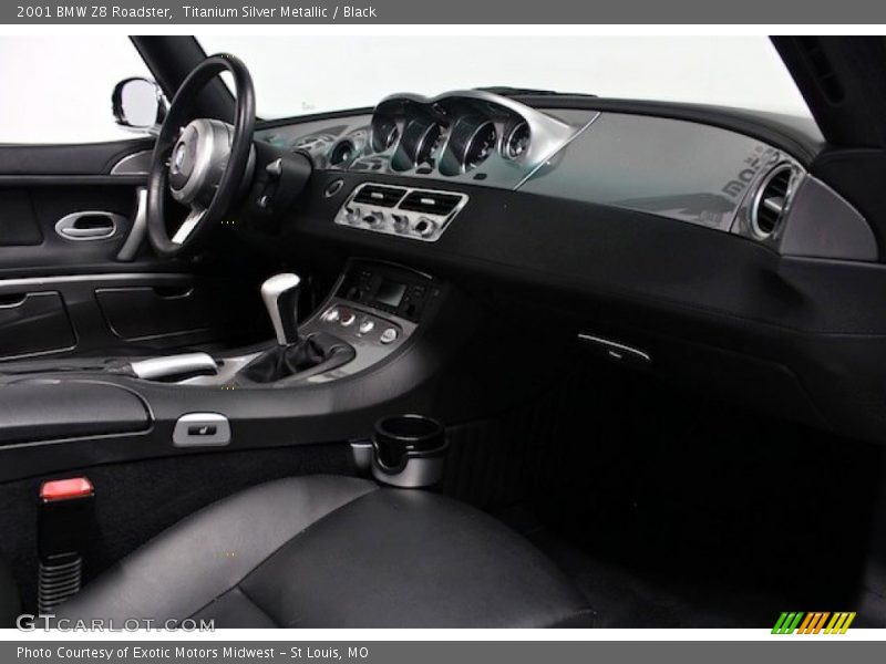 Dashboard of 2001 Z8 Roadster