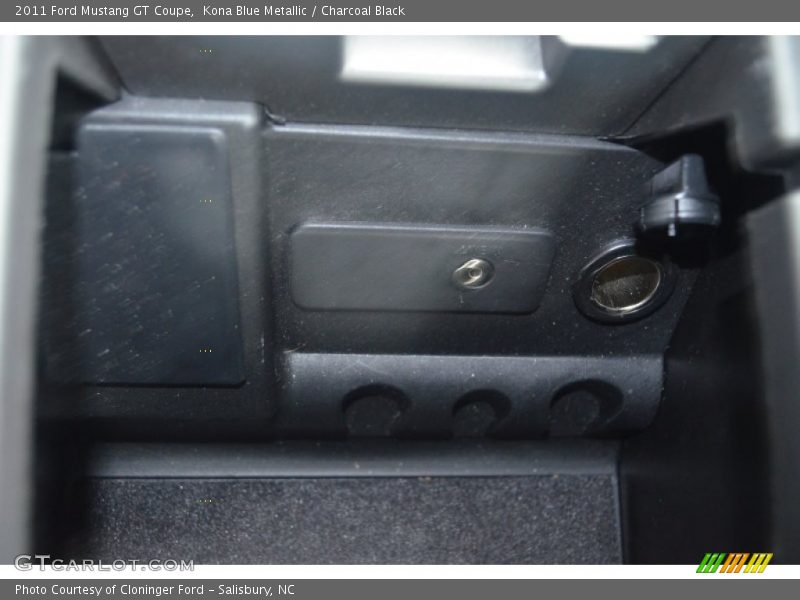 Kona Blue Metallic / Charcoal Black 2011 Ford Mustang GT Coupe