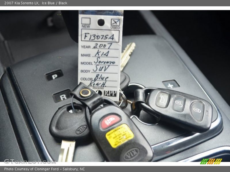 Ice Blue / Black 2007 Kia Sorento LX