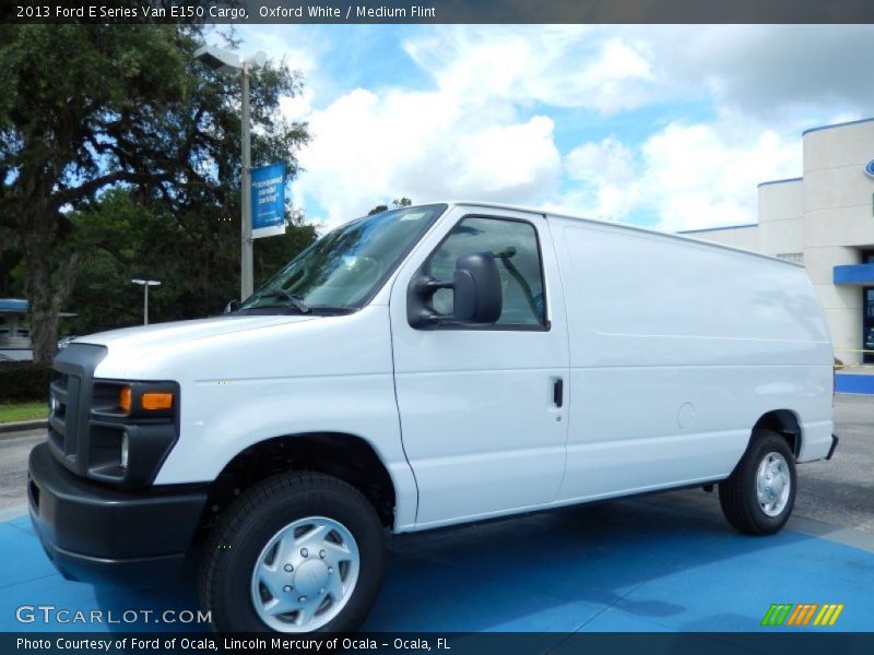 Front 3/4 View of 2013 E Series Van E150 Cargo