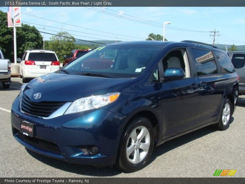 South Pacific Blue Pearl / Light Gray 2011 Toyota Sienna LE