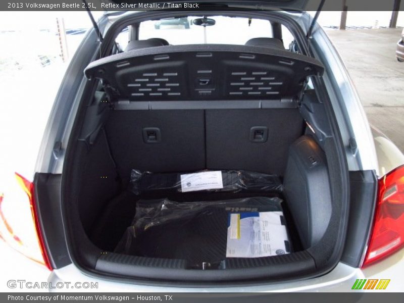 Reflex Silver Metallic / Titan Black 2013 Volkswagen Beetle 2.5L