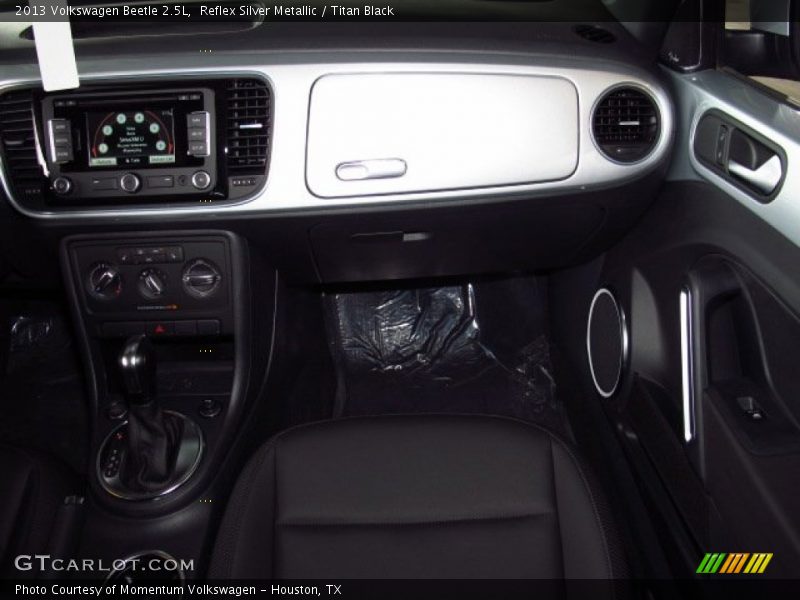 Reflex Silver Metallic / Titan Black 2013 Volkswagen Beetle 2.5L